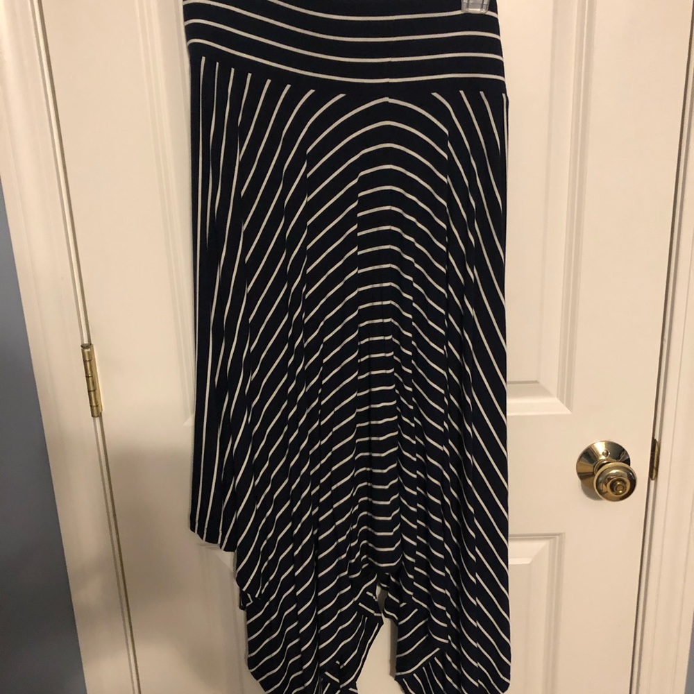 Asymmetrical skirt